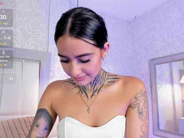 NicolleSweett04