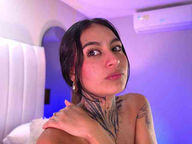 NicolleSweett04 NicolleSweett04