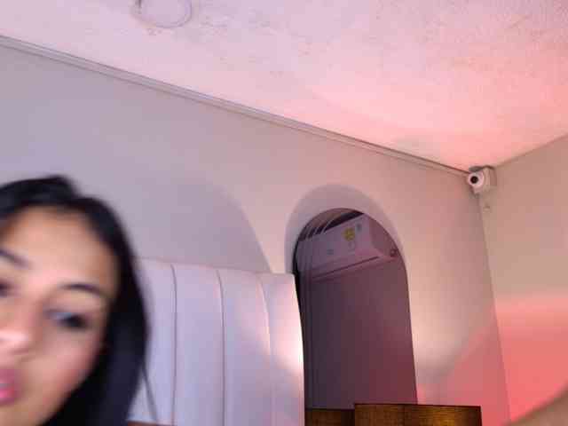NicolleSweett04