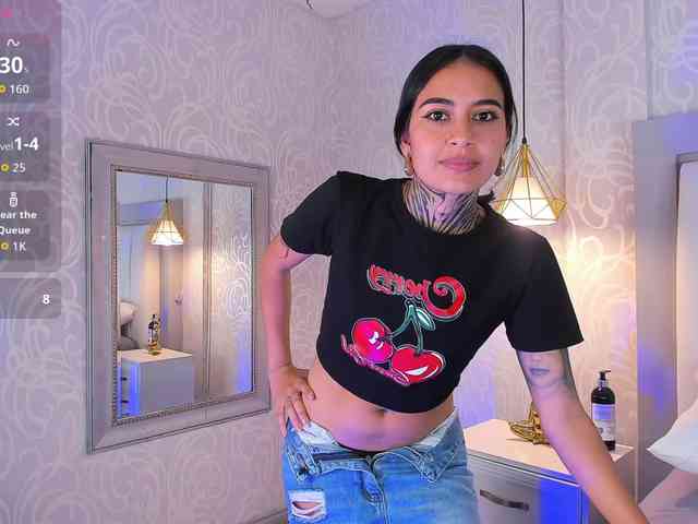 NicolleSweett04