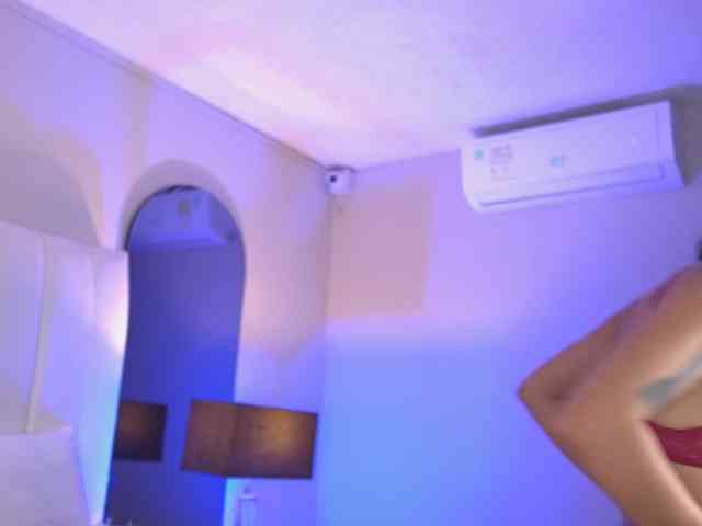 NicolleSweett04