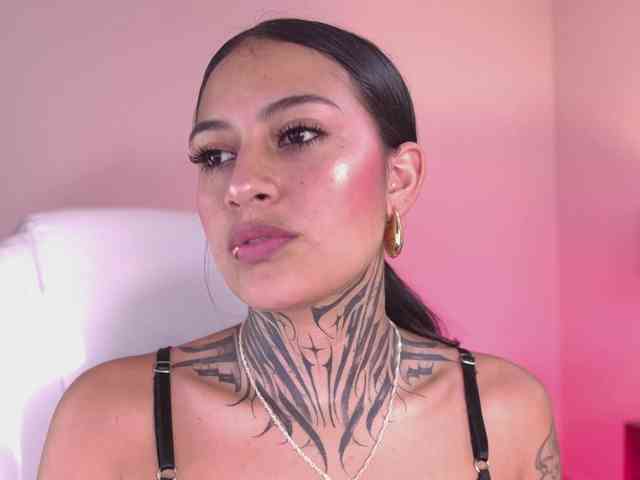 NicolleSweett04