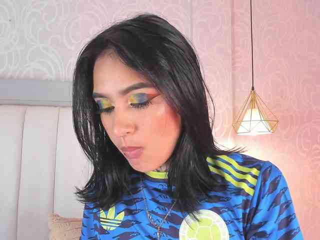 NicolleSweett04