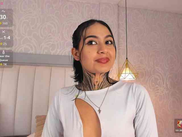 NicolleSweett04