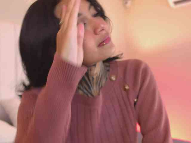 NicolleSweett04 webcam