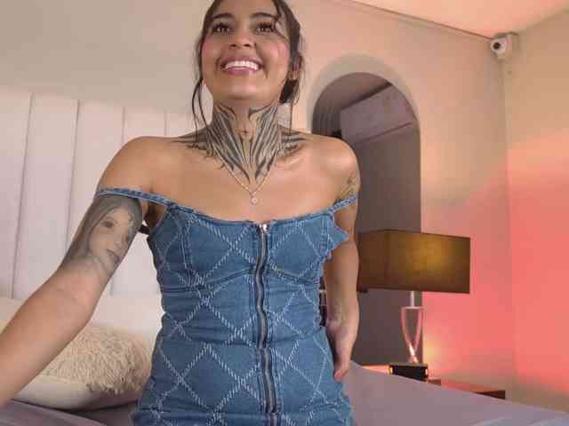 NicolleSweett04