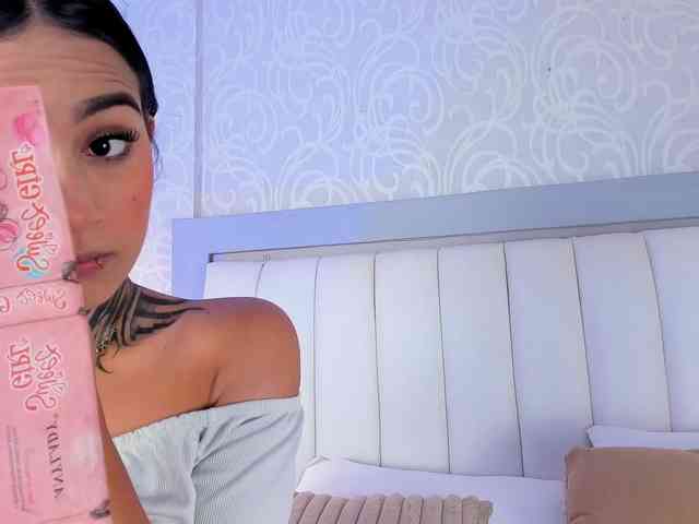 NicolleSweett04 webcam