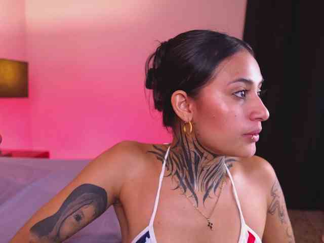 NicolleSweett04