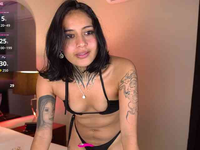 NicolleSweett04