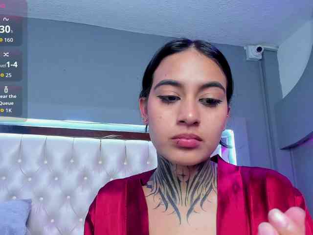 NicolleSweett04 webcam