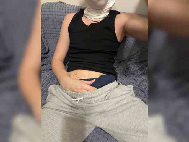 angelocheka Live Webcam on BongaCams