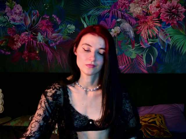 NicoleLuxe live cam on BongaCams