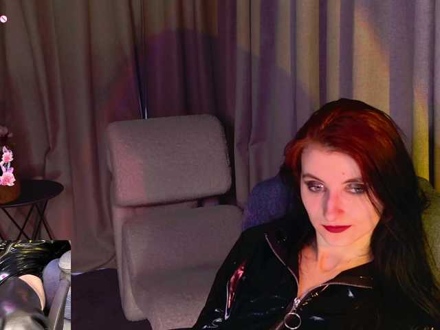 NicoleLuxe live cam on BongaCams
