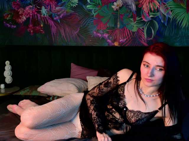 NicoleLuxe live cam on BongaCams