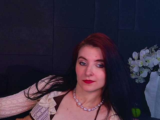 NicoleLuxe live cam on BongaCams