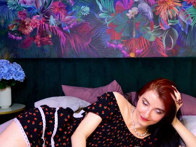 NicoleLuxe live cam on BongaCams