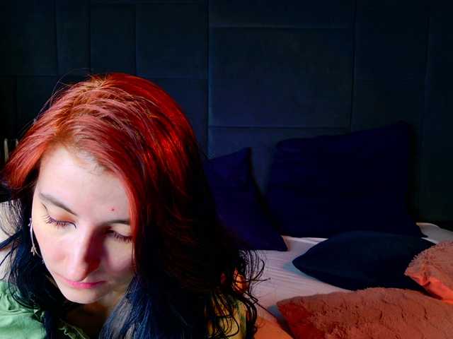 NicoleLuxe Live Cam and Statistics on UnifiedCams