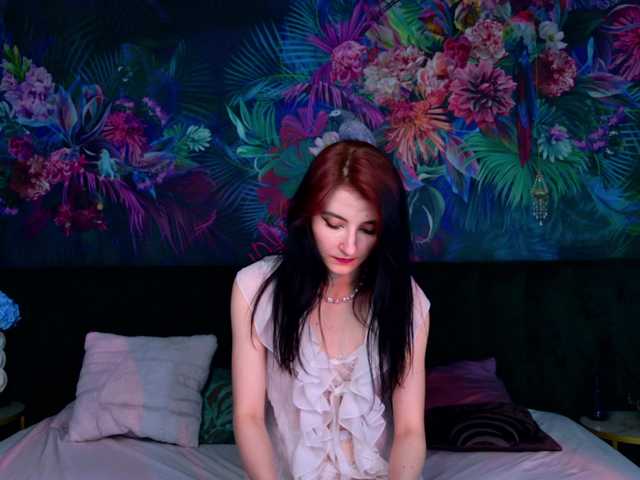NicoleLuxe live cam on BongaCams