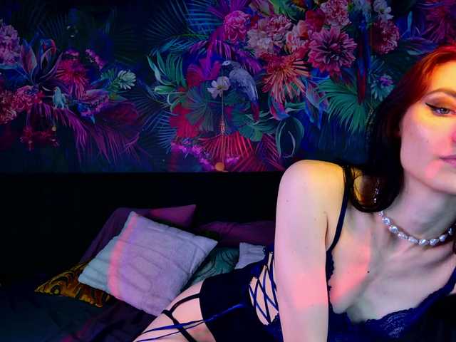 NicoleLuxe live cam on BongaCams