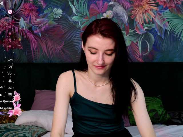 Profile and Statistics for NicoleLuxe on BongaCams