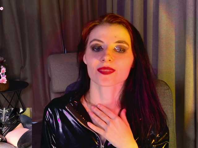 NicoleLuxe live cam on BongaCams