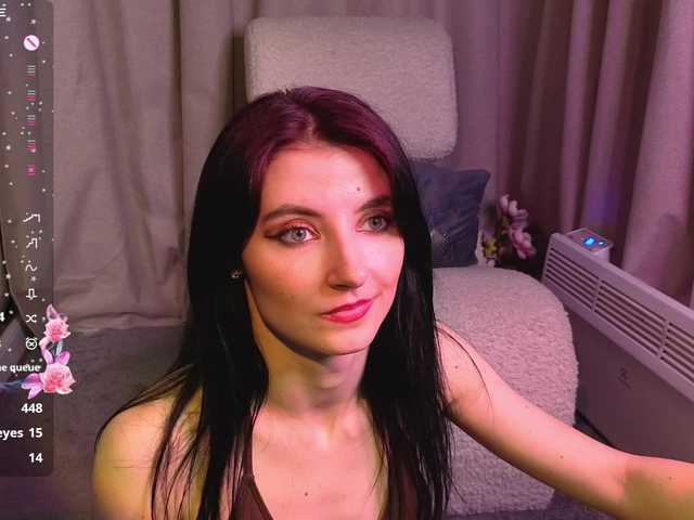 NicoleLuxe's BongaCams show and profile