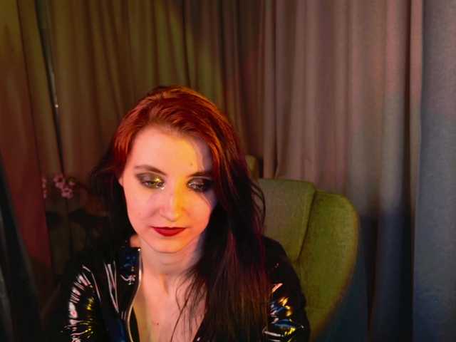NicoleLuxe live cam on BongaCams
