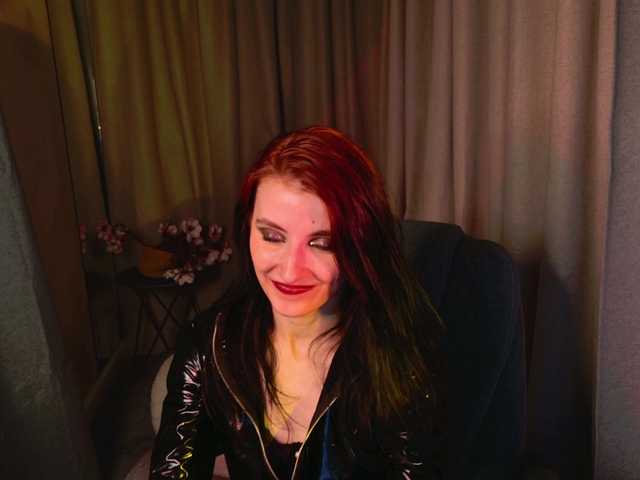 NicoleLuxe live cam on BongaCams
