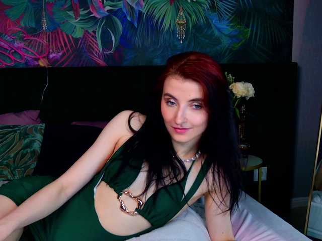 NicoleLuxe live cam on BongaCams