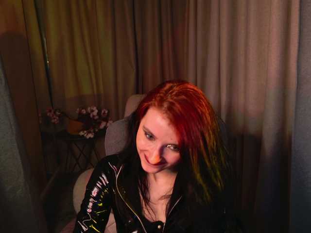 NicoleLuxe live cam on BongaCams