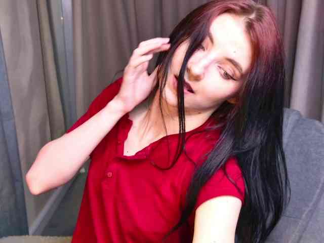 NicoleLuxe webcam