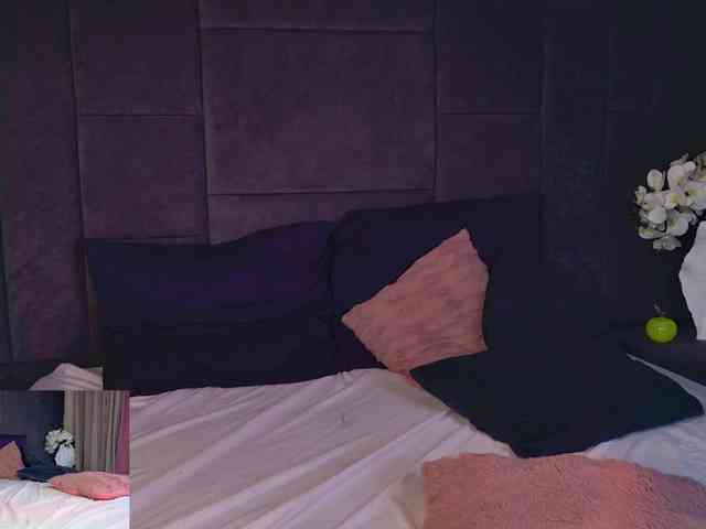 nicoleluxe's live room