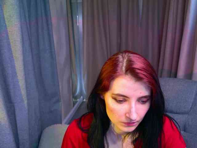 NicoleLuxe webcam