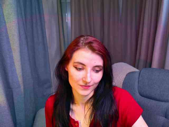 NicoleLuxe webcam