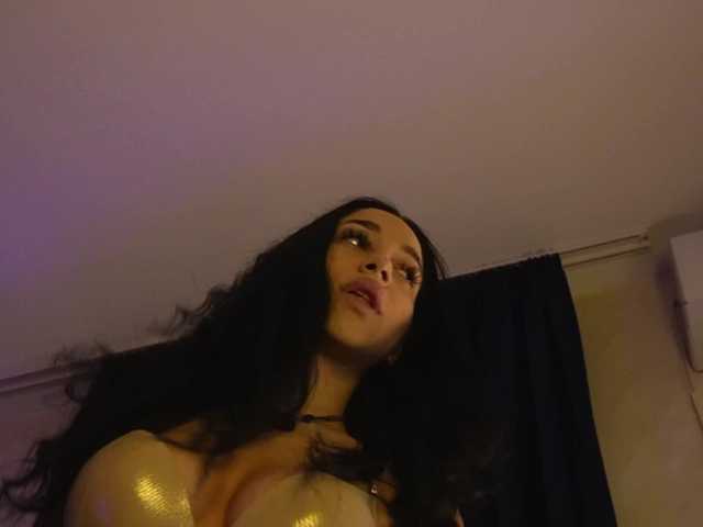 kimmblaze live cam on BongaCams