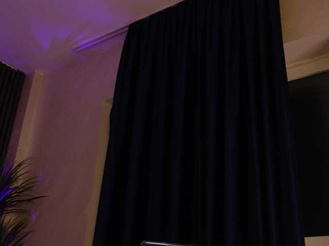 kimmblaze live cam on BongaCams