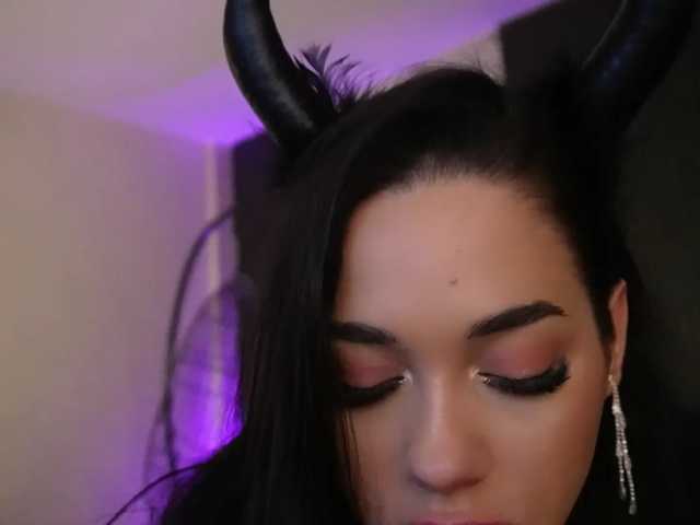 kimmblaze live cam on BongaCams