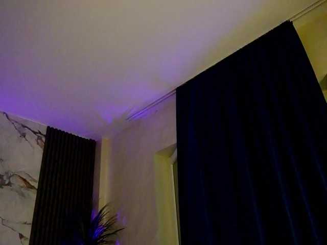 kimmblaze live cam on BongaCams