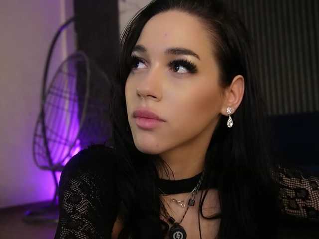 kimmblaze live cam on BongaCams