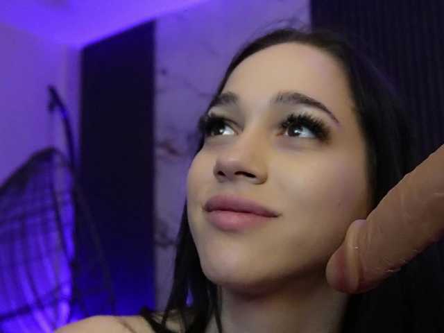 kimmblaze live cam on BongaCams