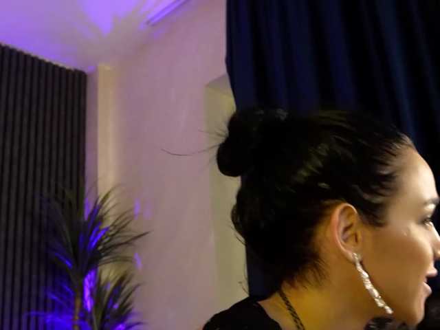 kimmblaze live cam on BongaCams