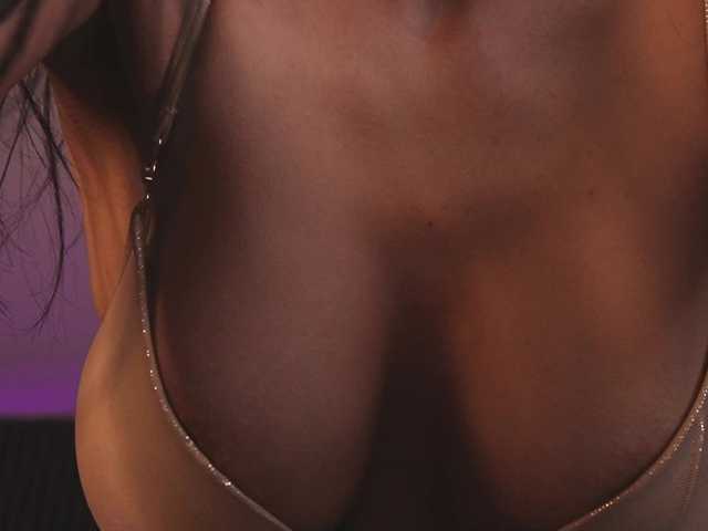 kimmblaze live cam on BongaCams