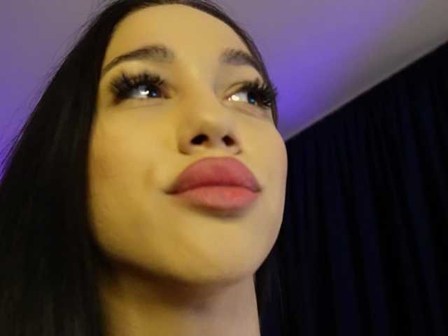 kimmblaze live cam on BongaCams