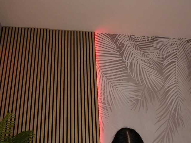 le modèle kimmblaze est en webcam porno dans un show sur le site bongacams, il possède les tags suivants: White/Caucasian,Brunette,Shaved
