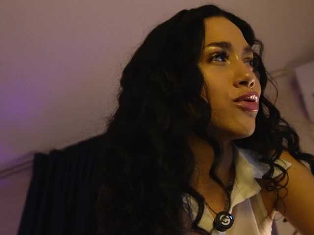 kimmblaze live cam on BongaCams