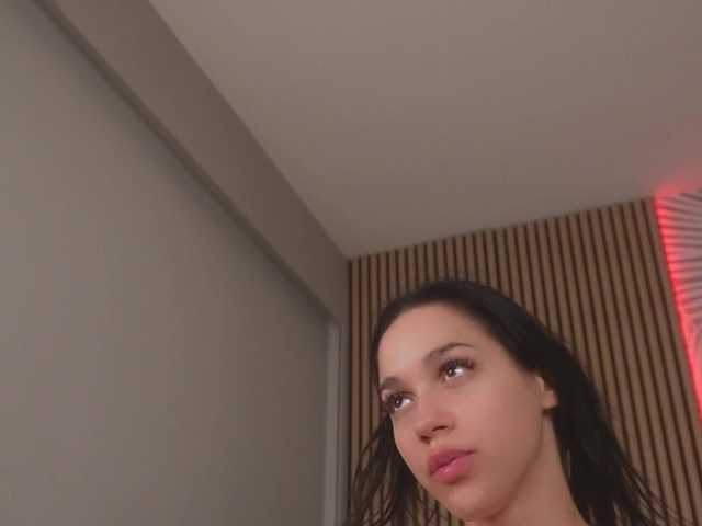 kimmblaze's BongaCams show and profile