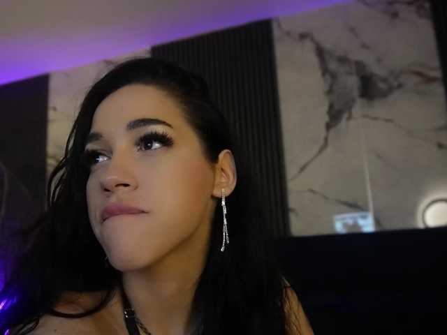 kimmblaze live cam on BongaCams