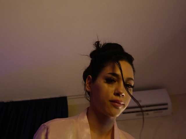 kimmblaze live cam on BongaCams