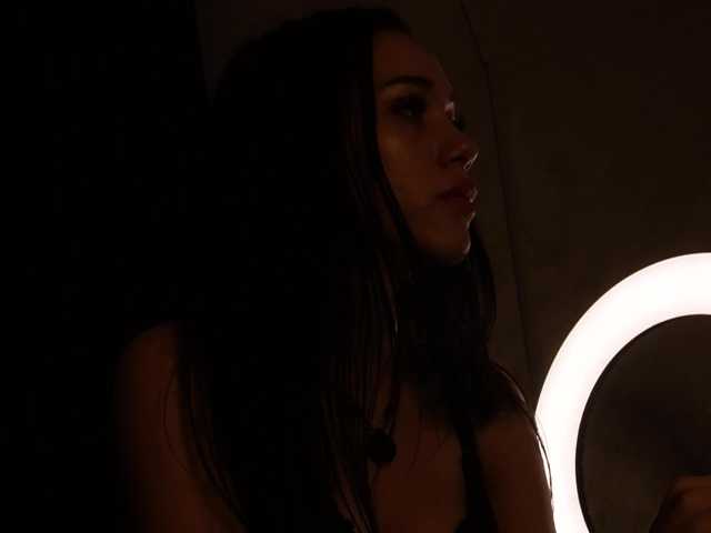 kimmblaze live cam on BongaCams