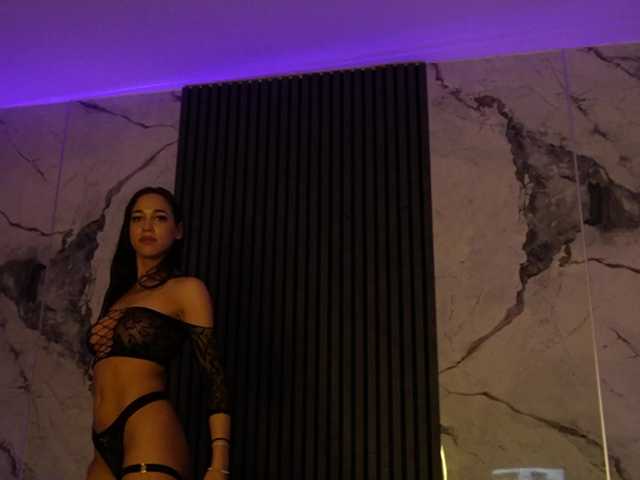 kimmblaze live cam on BongaCams
